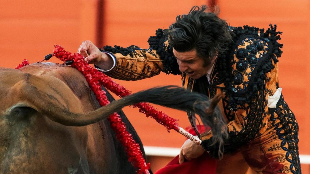El diestro Morante de la Puebla en plena faena.