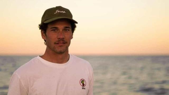 Óscar Serra, surfista español