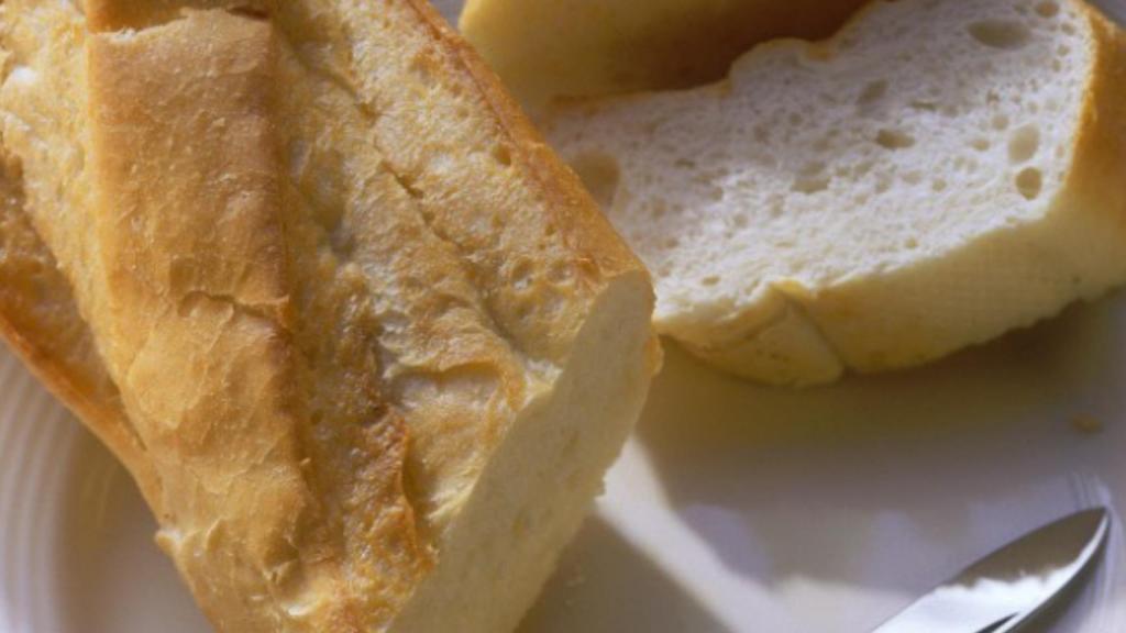 Pan blanco.
