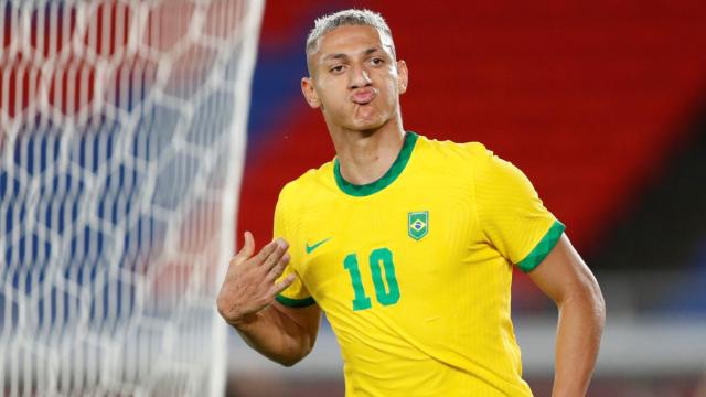 Richarlison celebra uno de sus goles contra Alemania en los Juegos Olímpicos