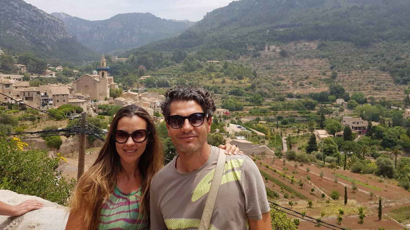 Isidro y su pareja María, antes de que sucedieran los hechos que le han arruinado la vida.