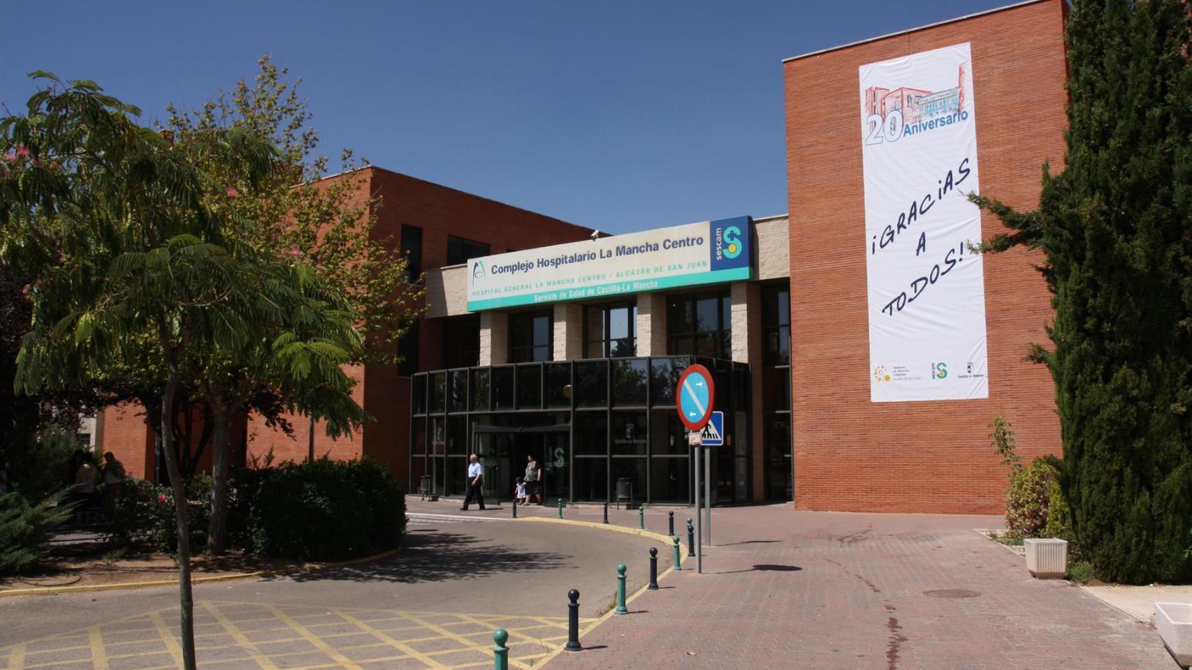 El herido ha sido trasladado al hospital Mancha Centro de Alcázar de San Juan.