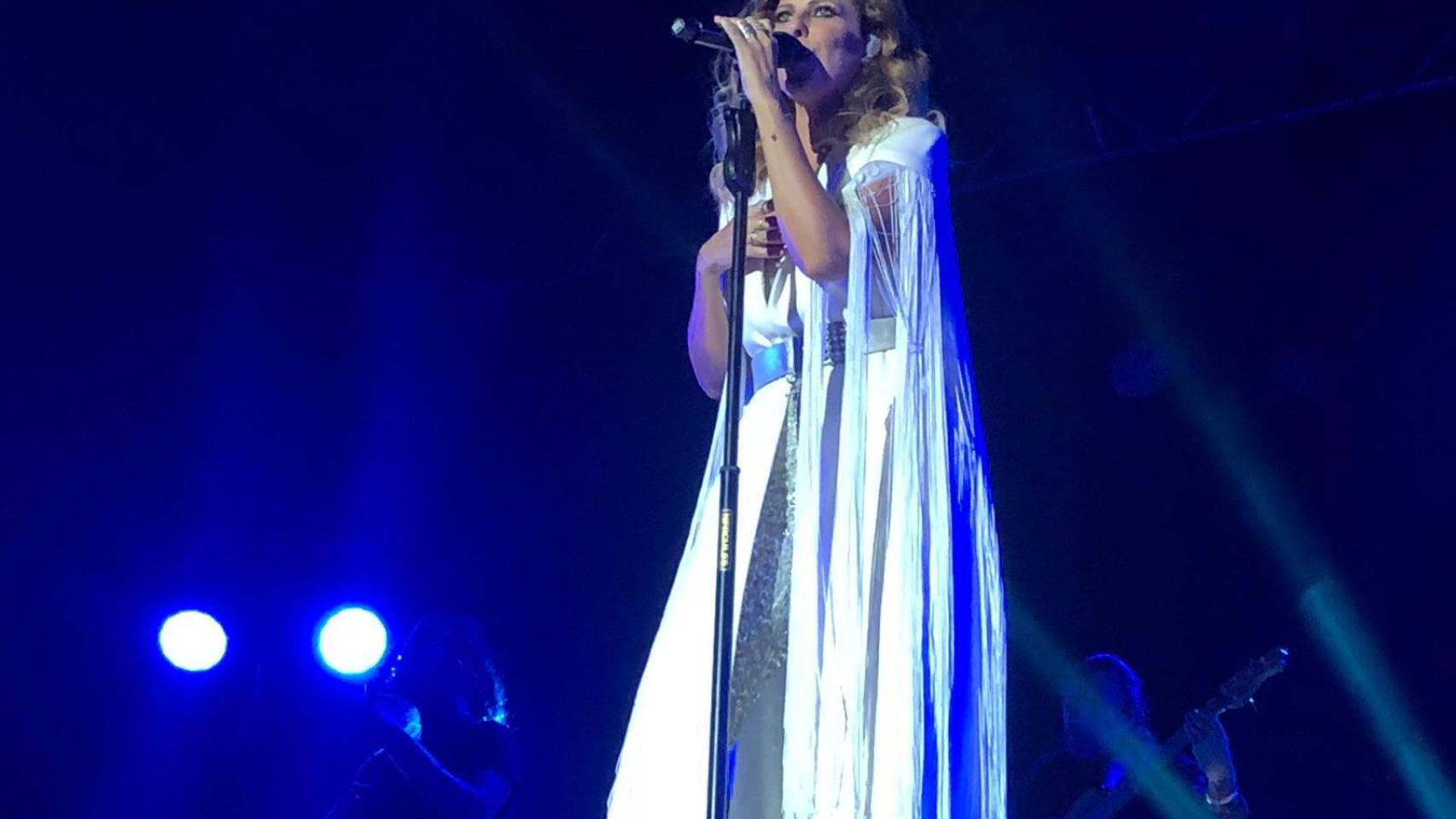 Pastora Soler anoche en el Cortijo de Torres.