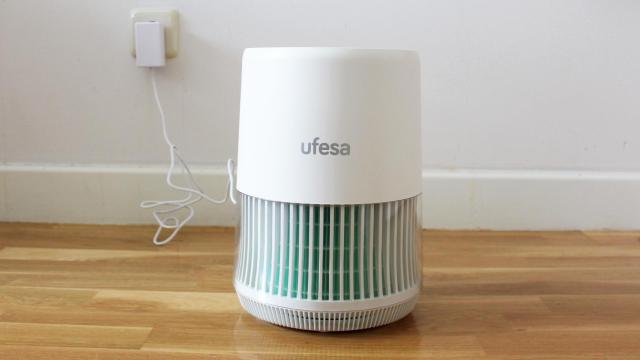 El purificador tiene una tecnología de filtros que atrapa y mata el virus de la Covid-19.