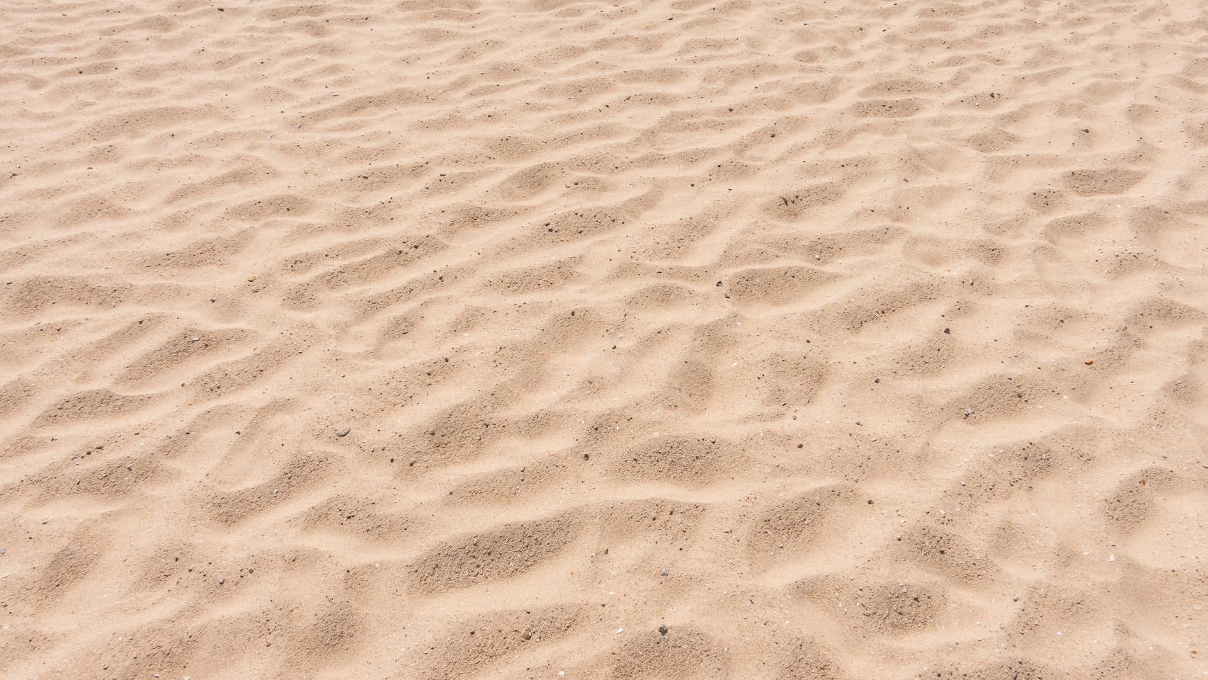 Cómo hacer un exfoliante con arena de la playa