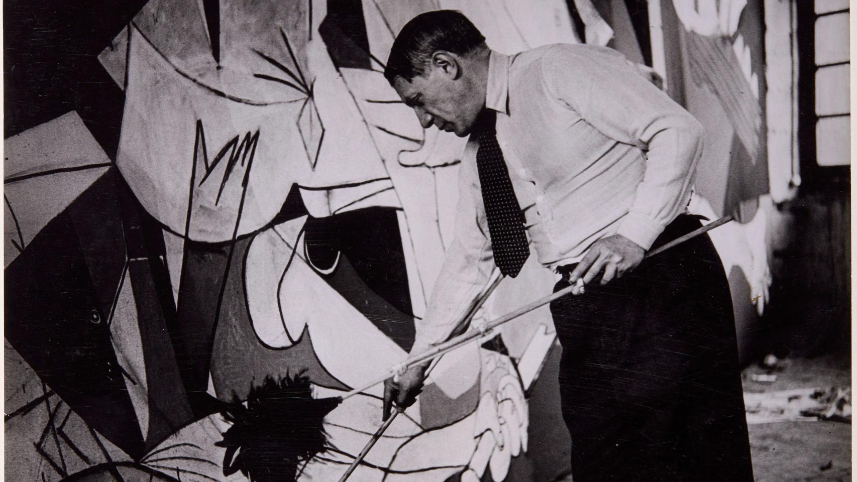 La exposición presenta fotografías de Maar y nuevos documentales sobre la creación del 'Guernica' y sus viajes.