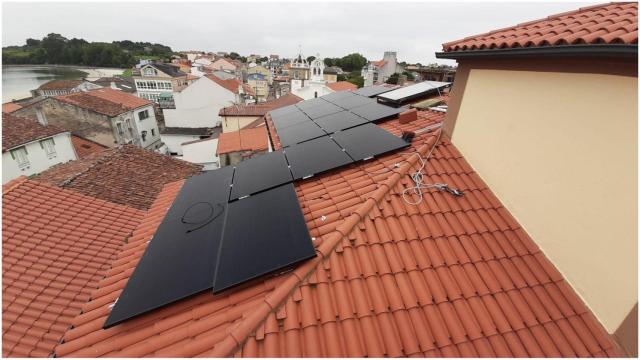 Placas solares en Ares (A Coruña).