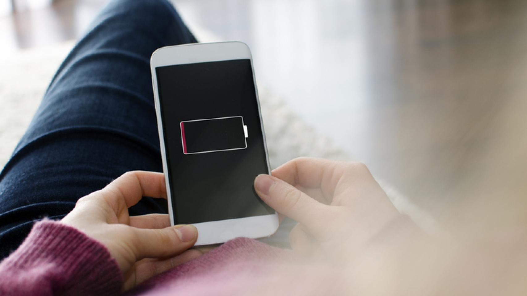 Estas son las increíbles formas de cargar tu teléfono móvil sin un cargador