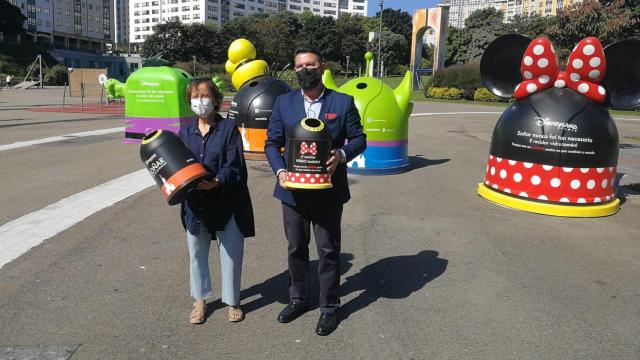 Presentación esta mañana de los contenedores tematizados