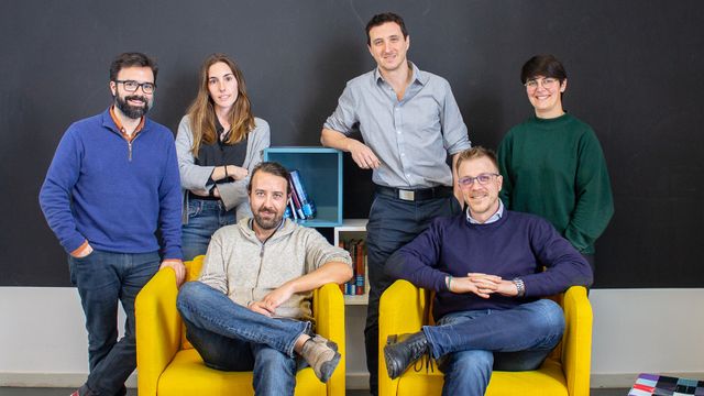 Actual equipo de Moirai Biodesign: Gerard Minuesa (investigador), Cristina Alsina (investigadora), Amadís Pagès (CEO y cofundador), Judit Domingo (investigadora),  Ivan Dotu (CTO y cofundador) y Daniel Poglayen (CDPO y cofundador).