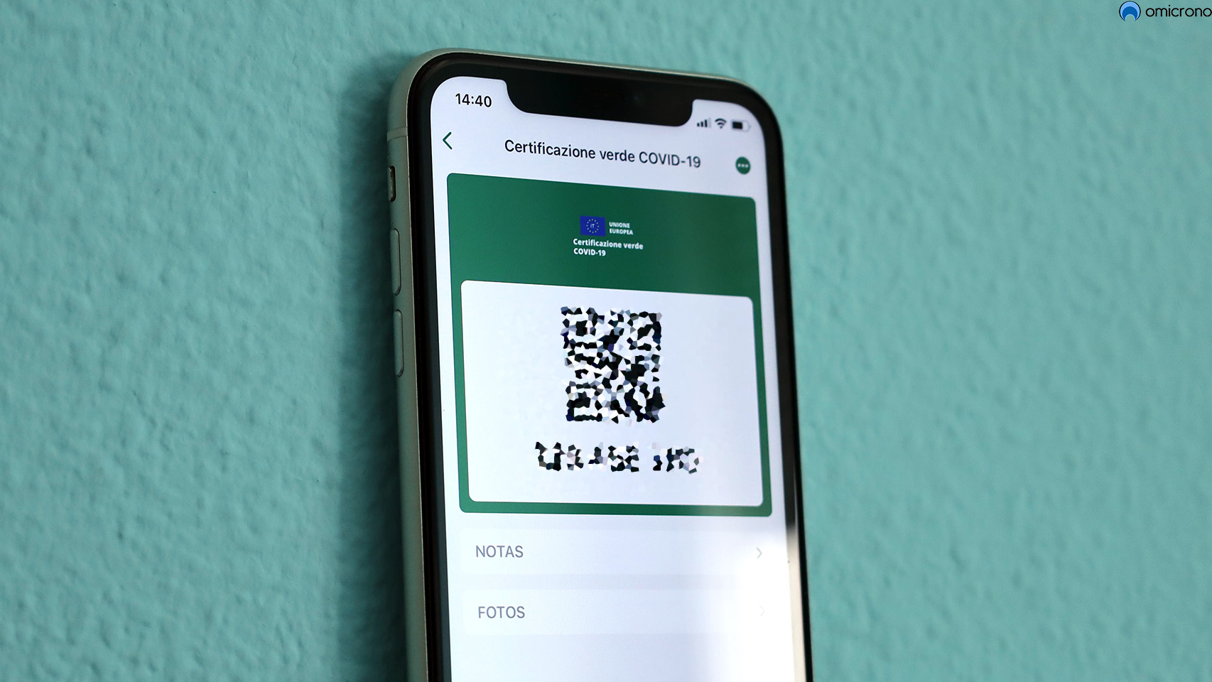 iPhone con el certificado COVID