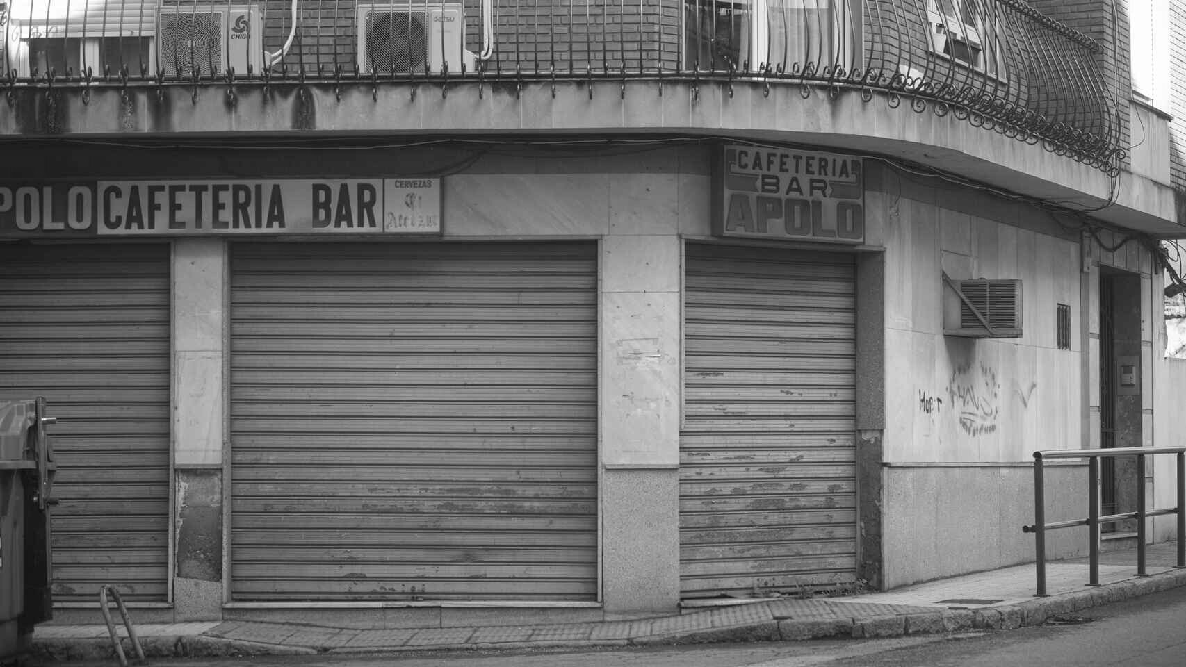Bar cerrado.
