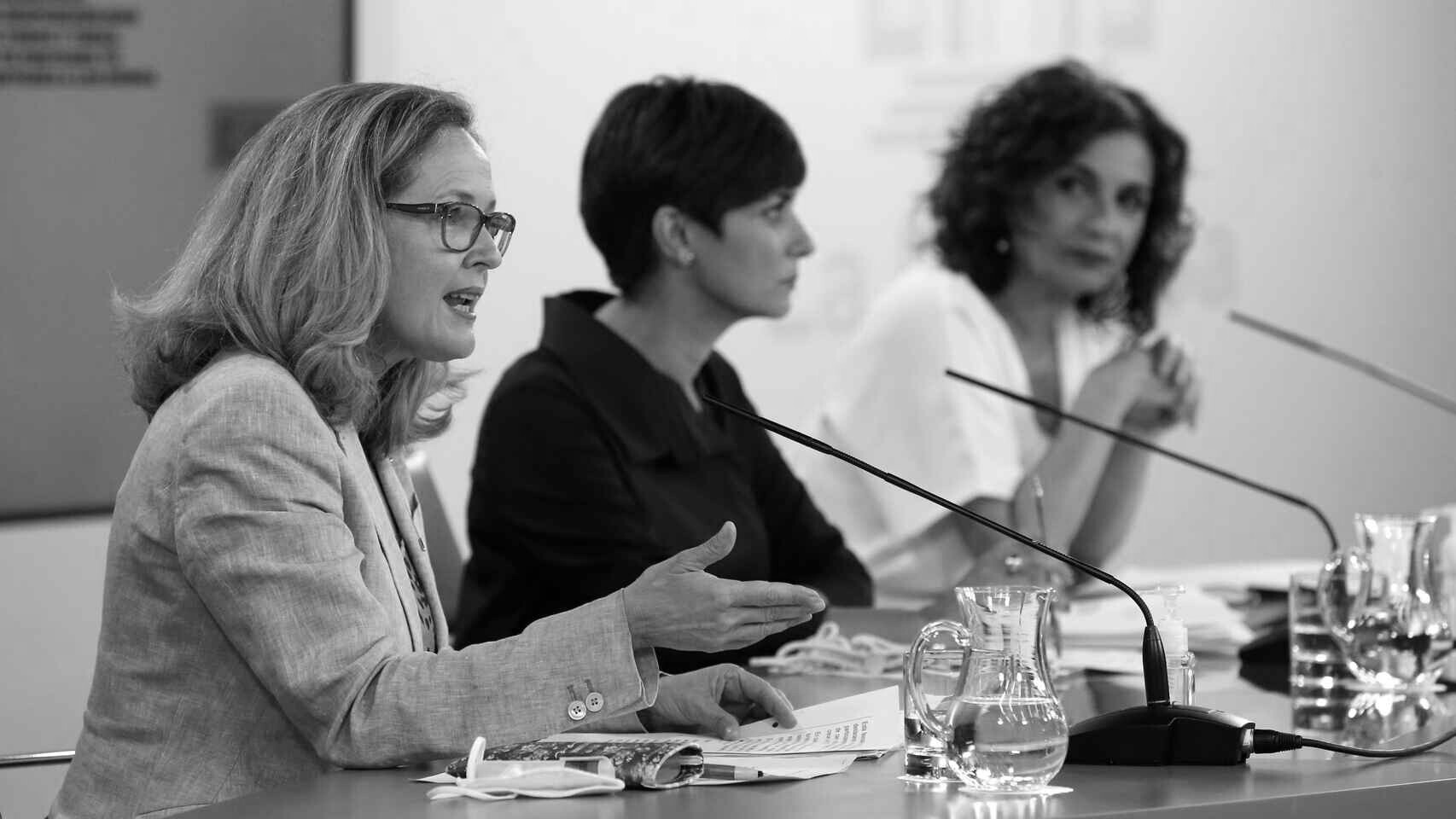 La vicepresidenta Nadia Calviño tras un Consejo de Ministros.