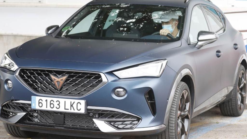 El rey Felipe VI al volante del Cupra Formentor en Mallorca en 2021