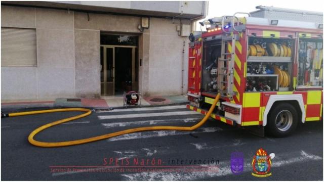 El fuego se originó en una vivienda de Piñeiros.