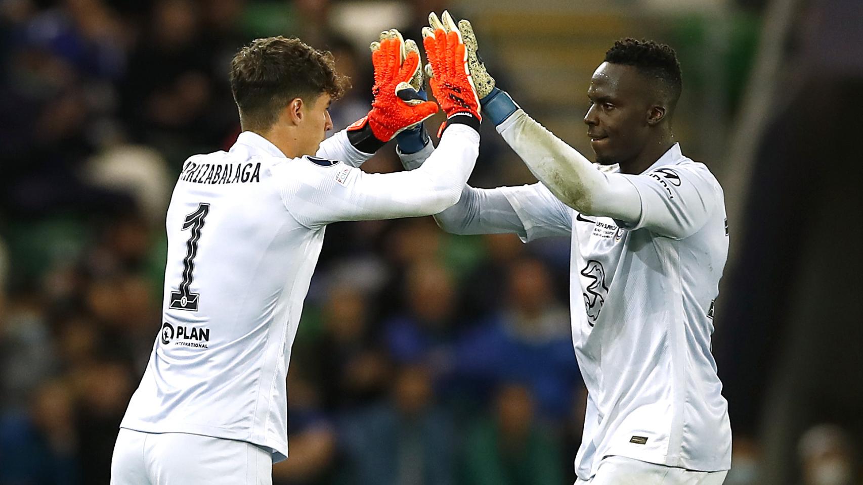 Kepa Arrizabala entra en el campo por Edouard Mendy para los penaltis