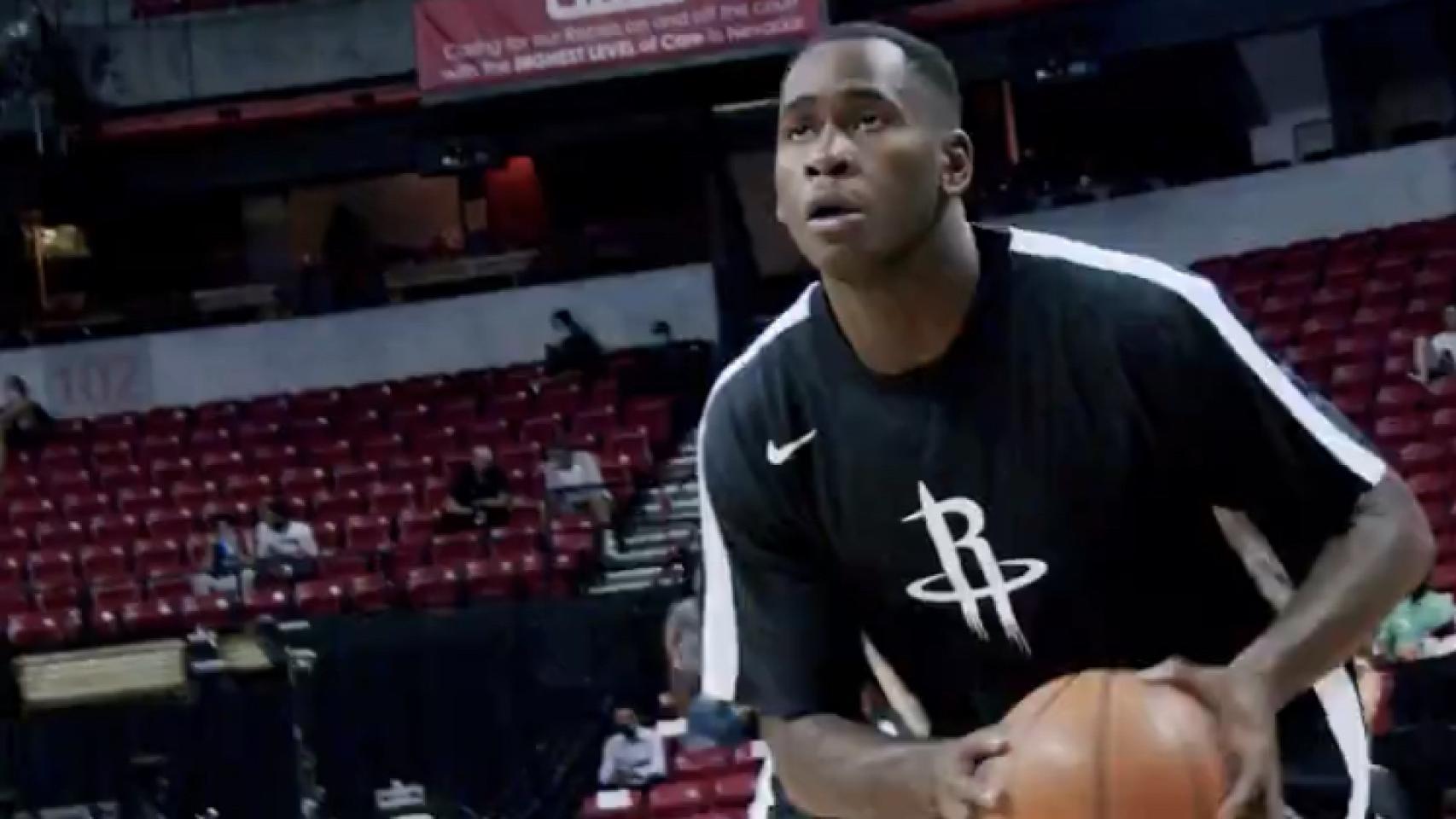 Usman Garuba en su primer partido en la NBA