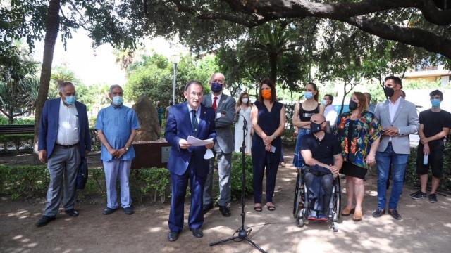 Homenaje a la familia Orueta.