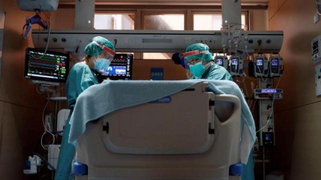 Los médicos alicantinos, contra la ozonoterapia para tratar Covid.