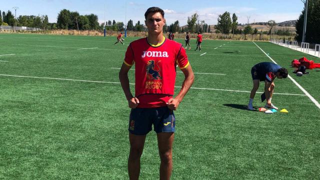 El malagueño Alberto Carmona, con la selección absoluta de rugby 7
