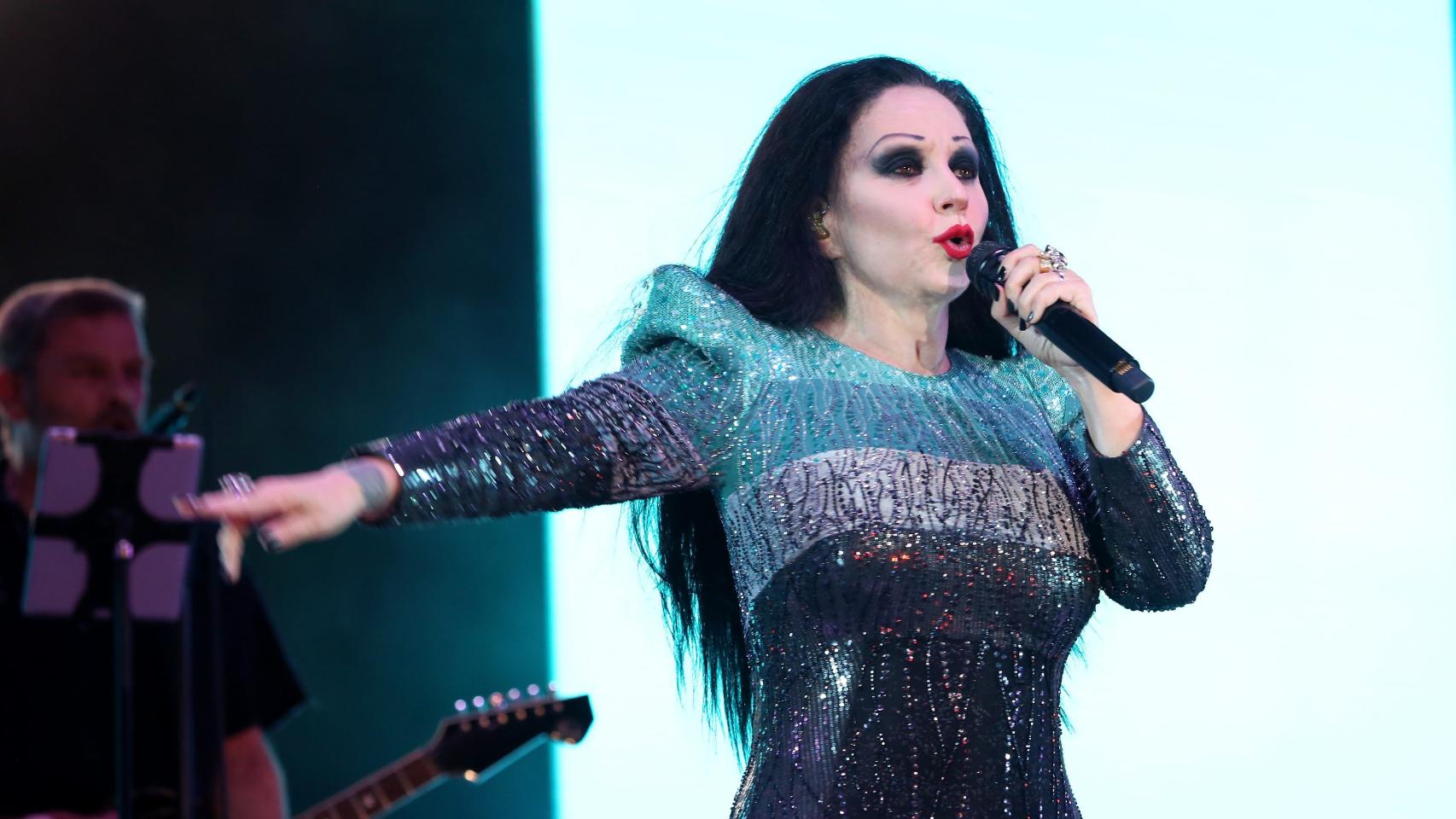 Fangoria ofrece un animado y colorido concierto en las plaza de toros de Toledo