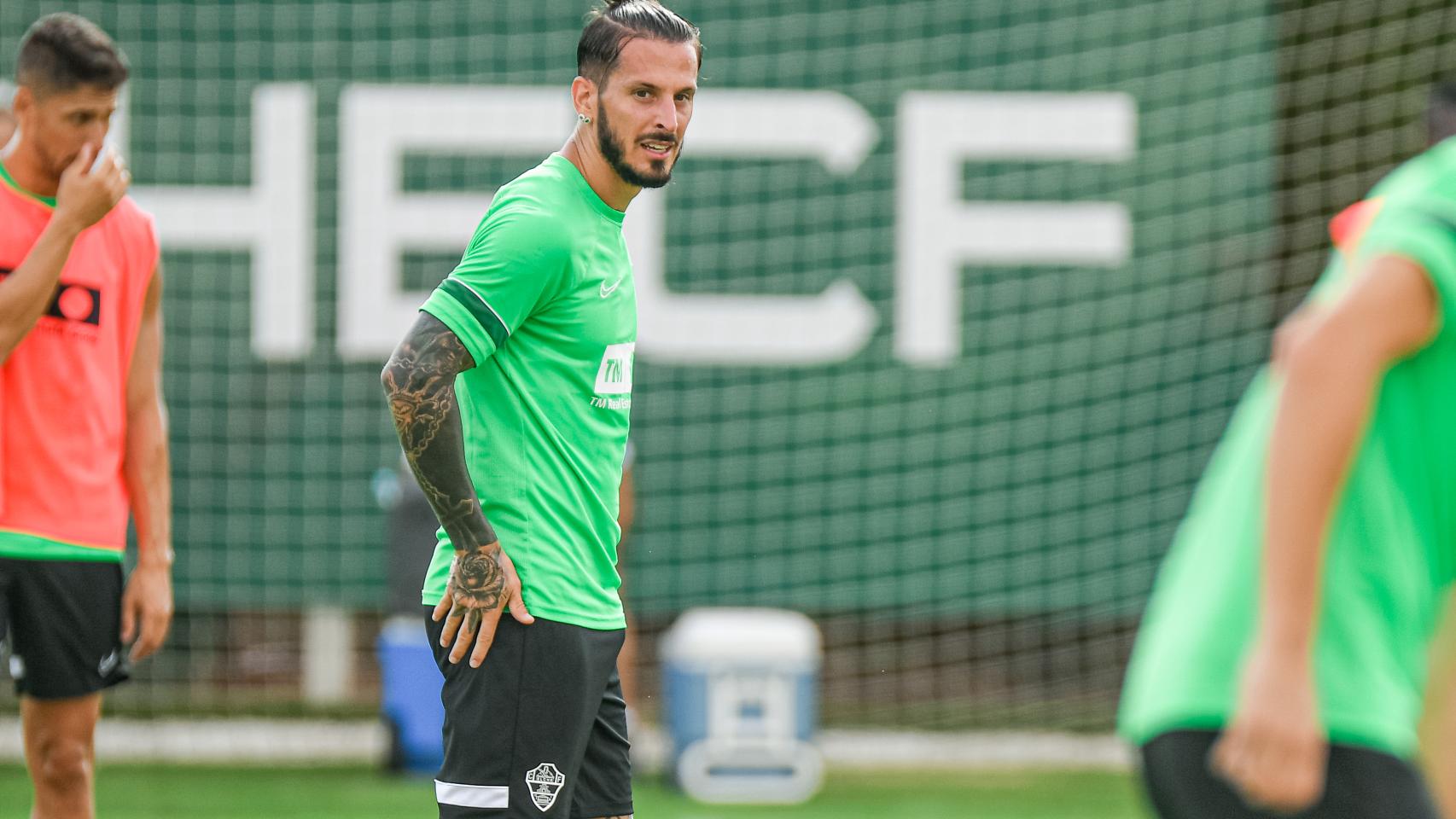 Benedetto, un goleador-accionista para el Elche.