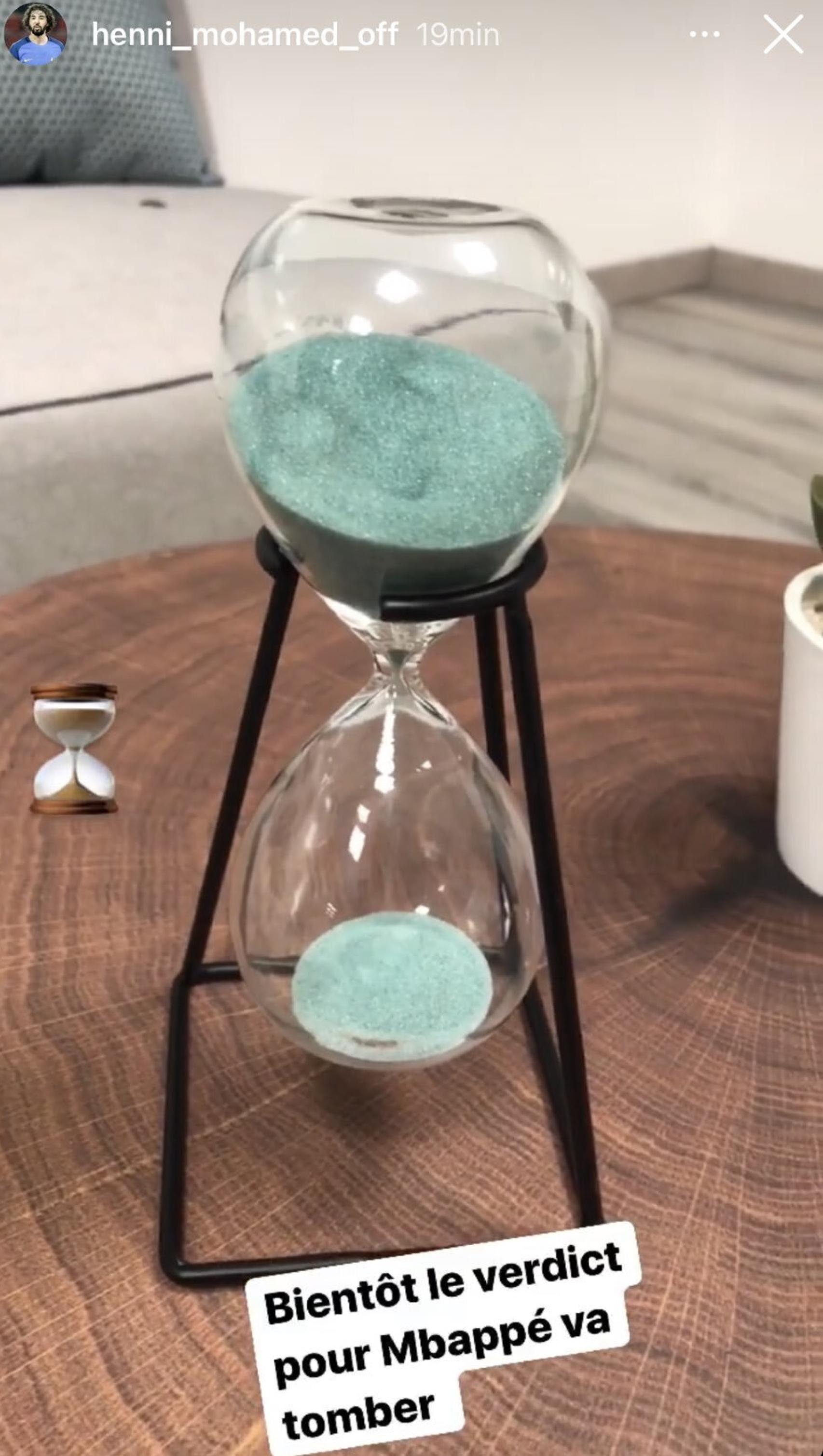 Pantallazo de un amigo de Karim Benzema sobre el futuro de Kylian Mbappé