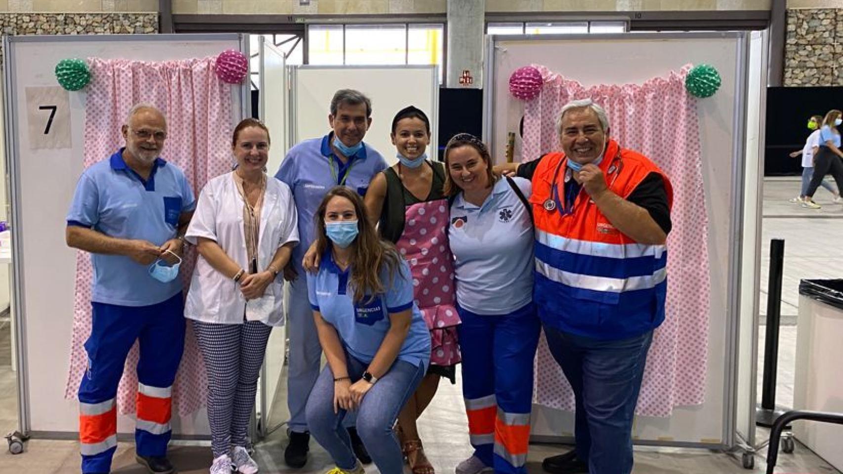 Parte del equipo del vacunódromo.