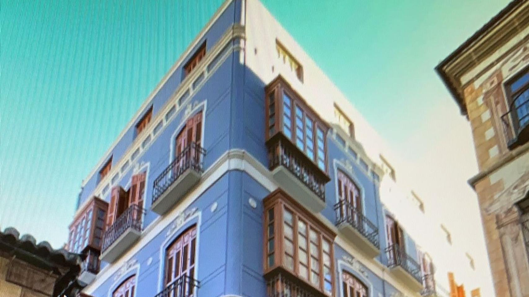 Imagen del edificio de apartamentos comprado en la calle Granada, en Málaga.