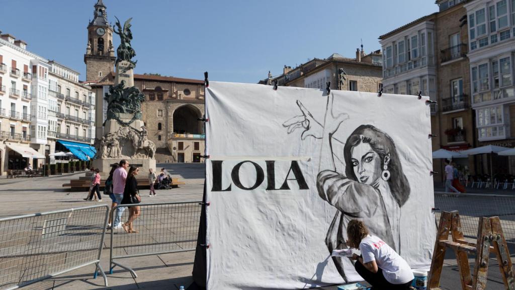 Un mural de Lola Flores en Vitoria.