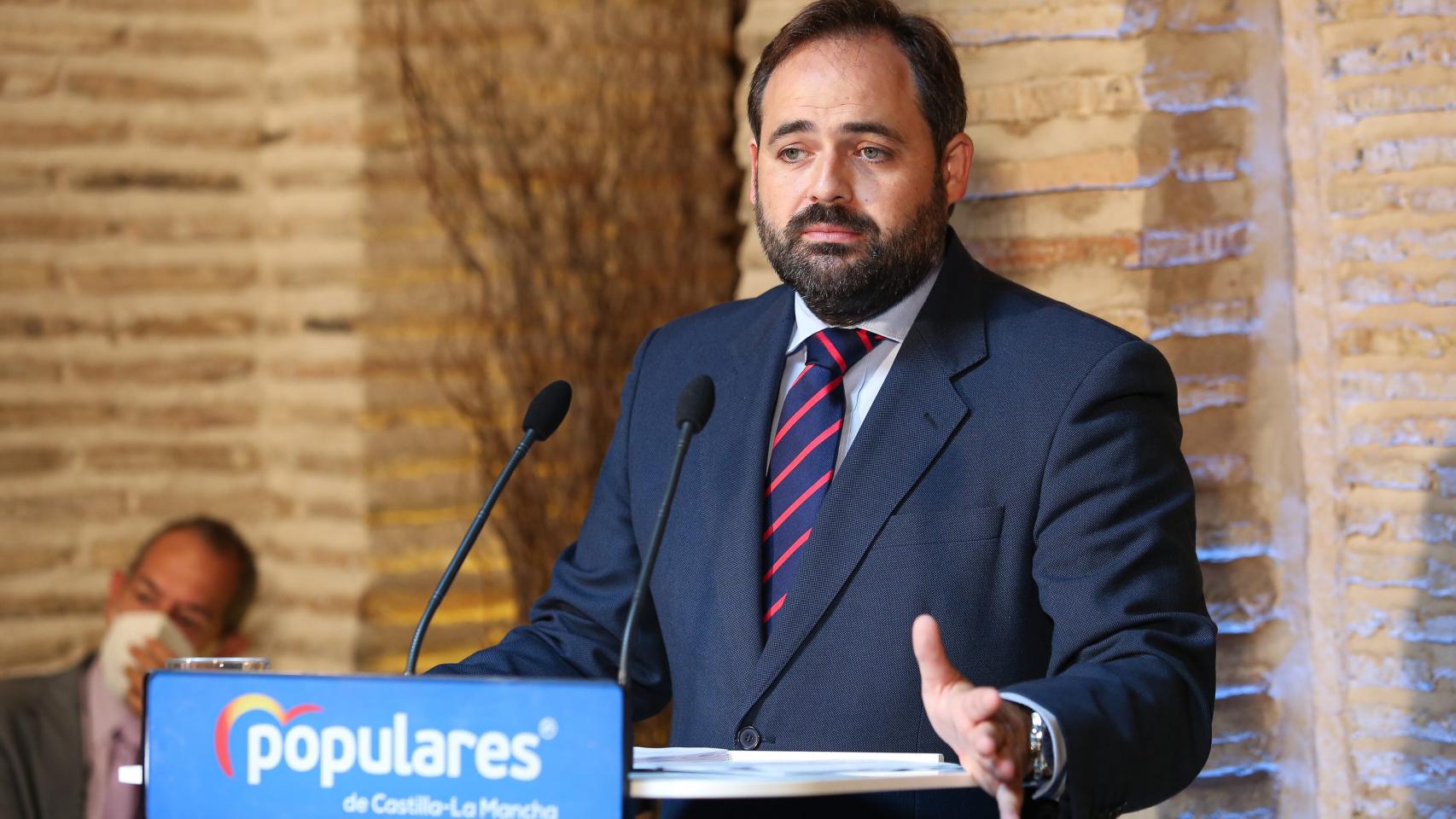 Paco Núñez durante su intervención en el desayuno informativo que ha protagonizado en Toledo (Ó. HUERTAS)