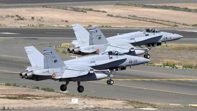 Dos F-18 del Ejército en una foto de archivo.
