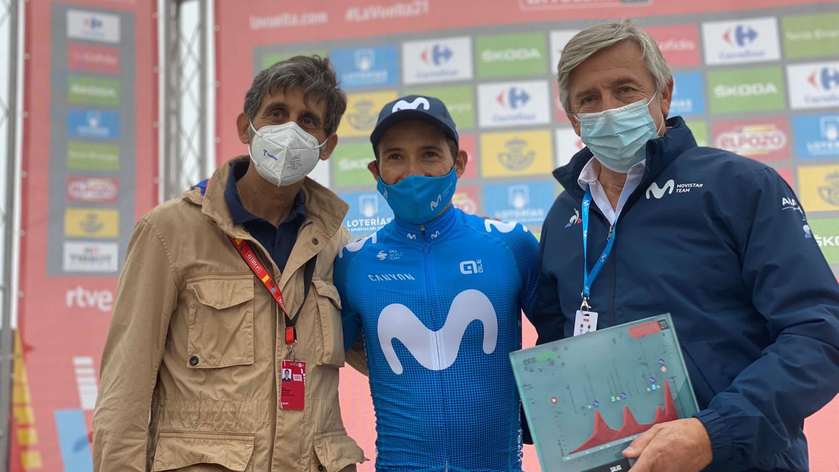 Jose María Álvarez-Pallete, Miguel Ángel 'Superman' López y Eusebio Unzué tras la etapa 18 de La Vuelta 2021