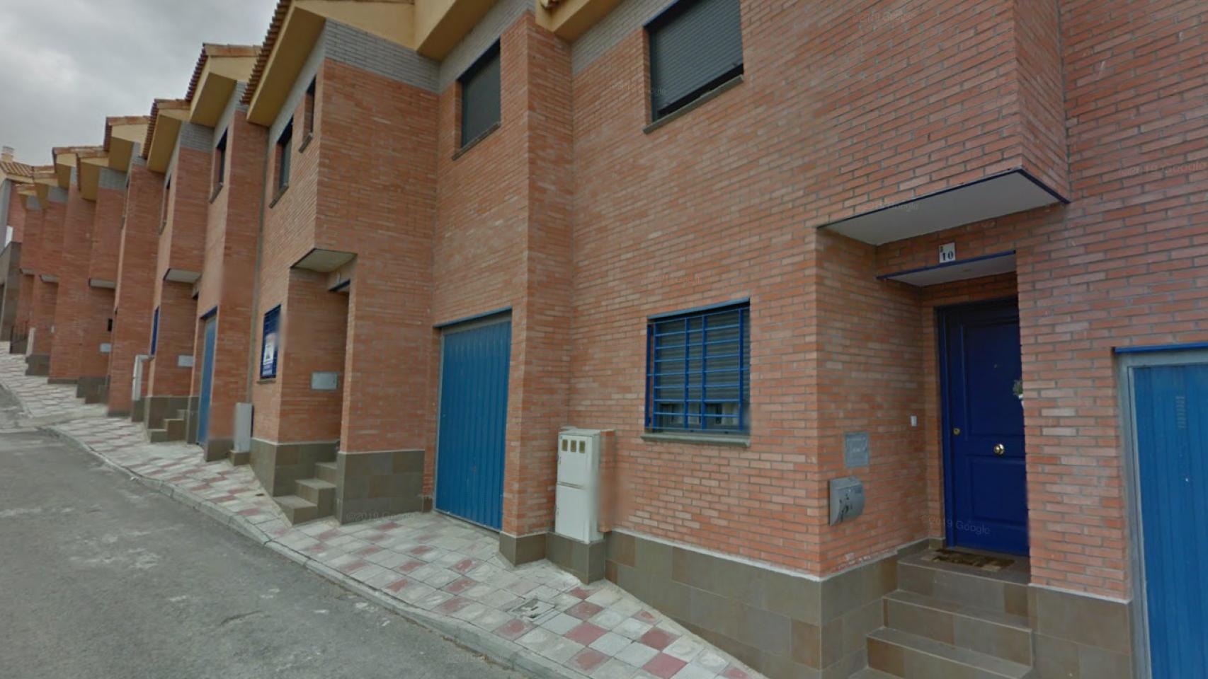 Viviendas okupadas en la calle Valcárcel de Almonacid de Toledo