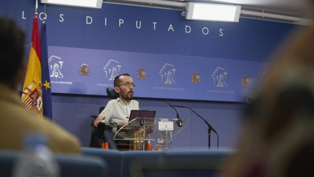Unidas Podemos presenta en el Congreso una ley para crear una eléctrica pública