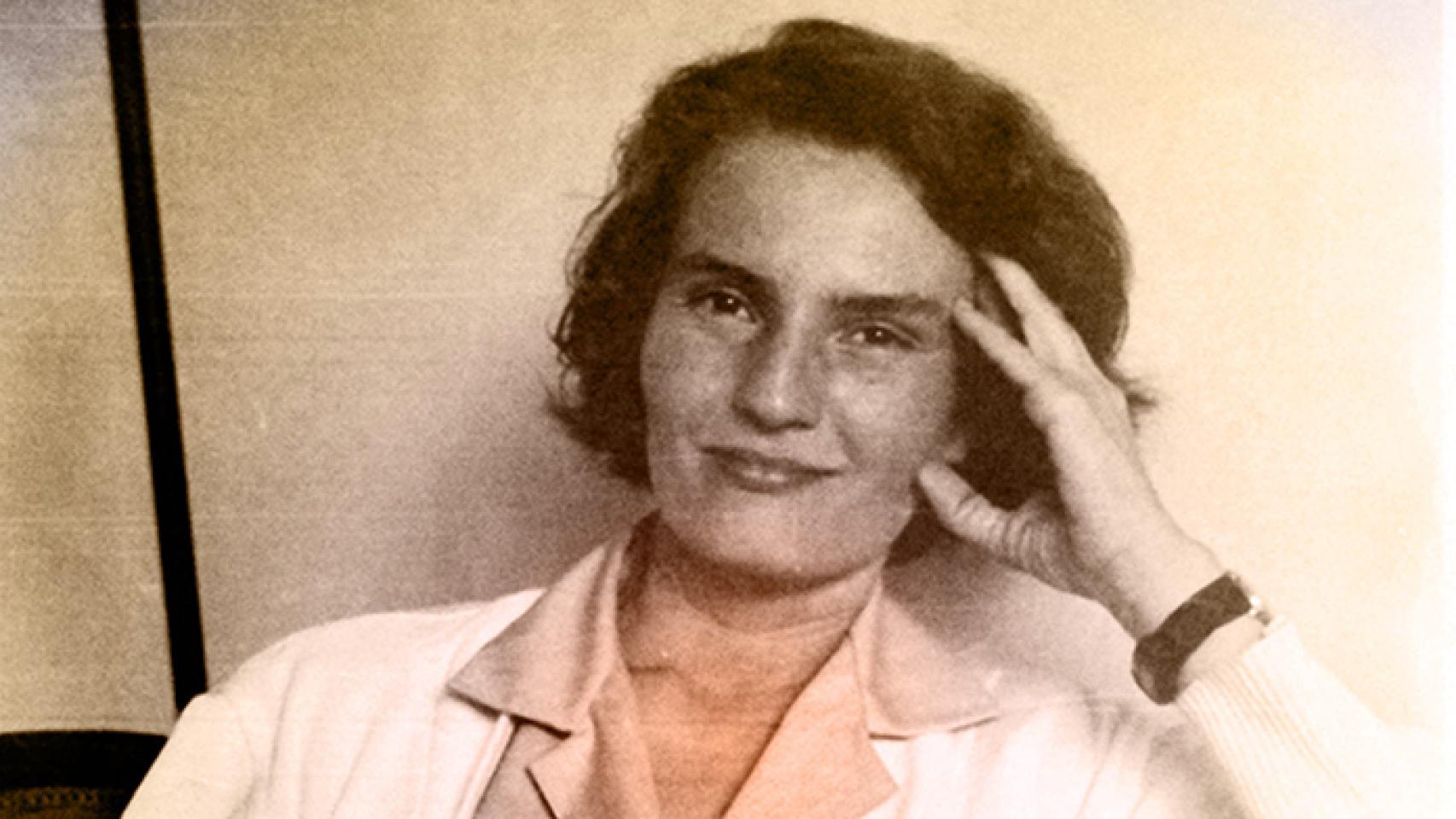 28-Carmen-Laforet-biografíab