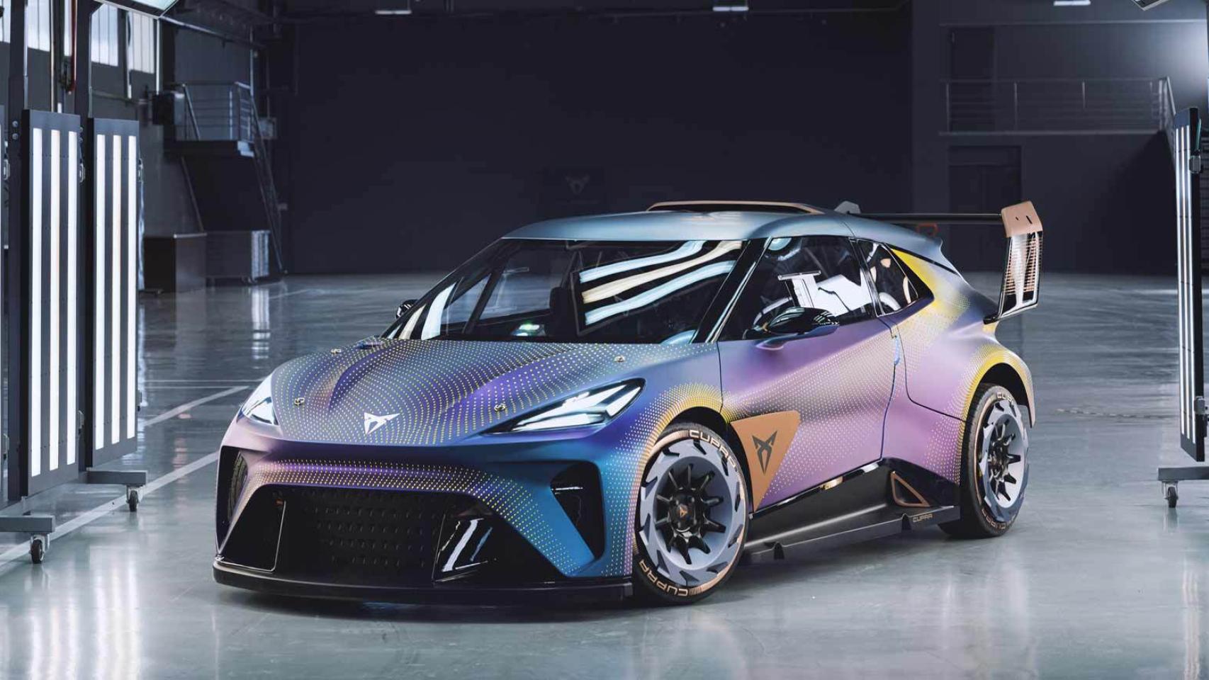 Si a este coche le quitas los alerones podrás ver el Seat (o Cupra) eléctrico y pequeño de 2025