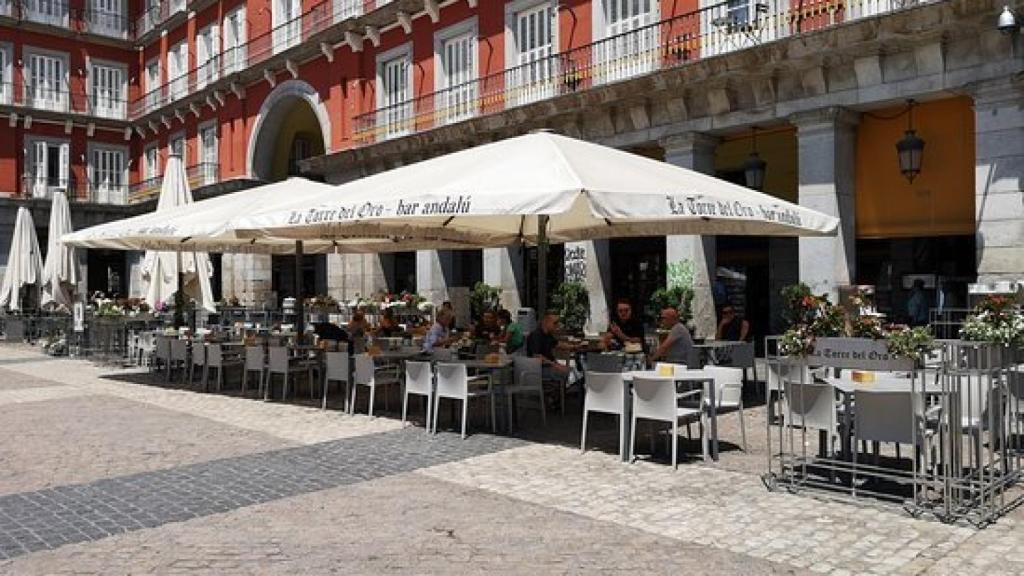 Tapas y cañas