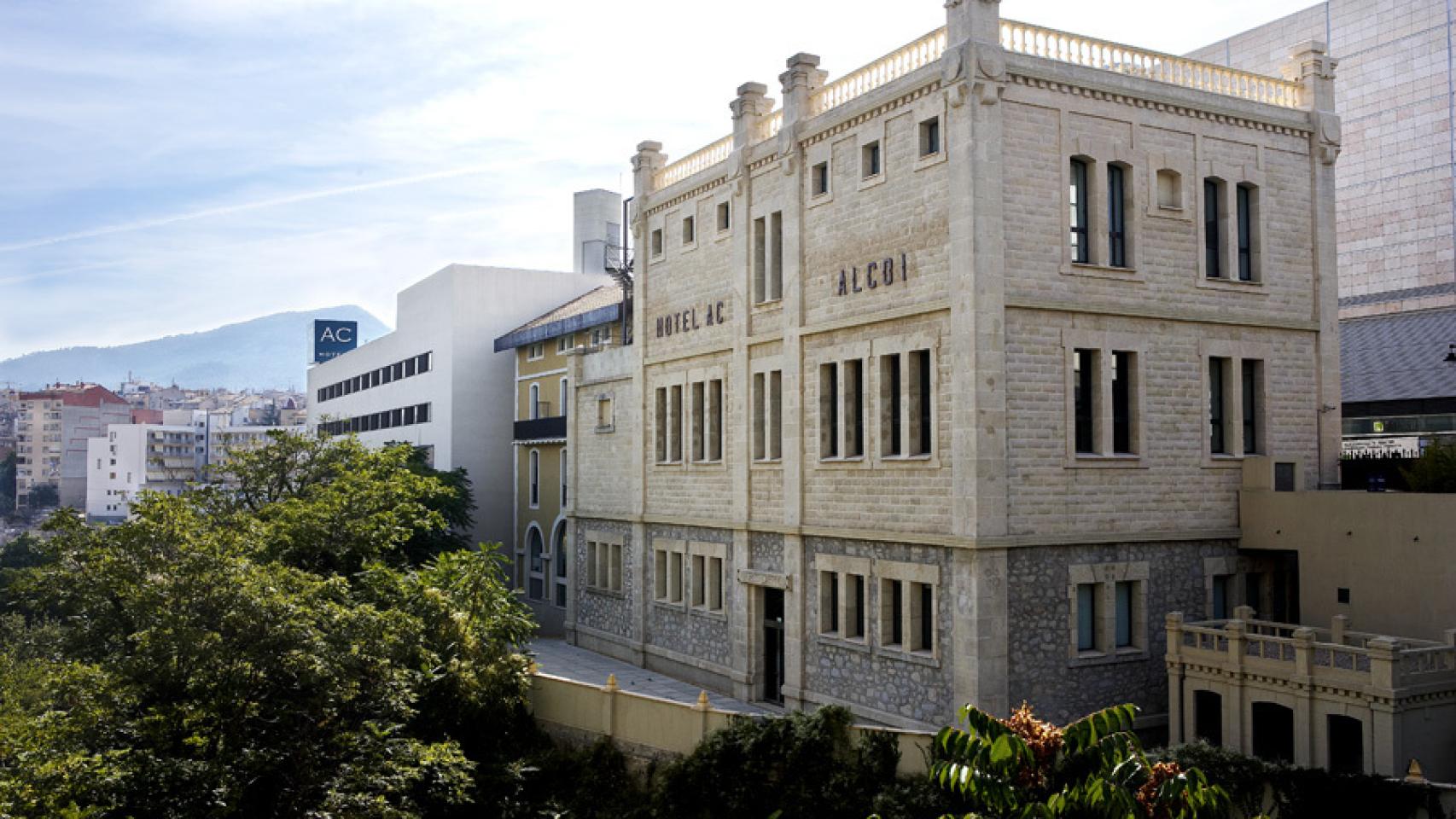Edificio de la Subestación Hidroeléctrica en Alcoy.