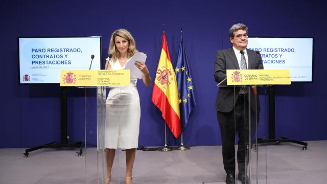 Yolanda Díaz, vicepresidenta segunda de Trabajo y Economía Social, y José Luis Escrivá, ministro de Inclusión, Seguridad Social y Migraciones.