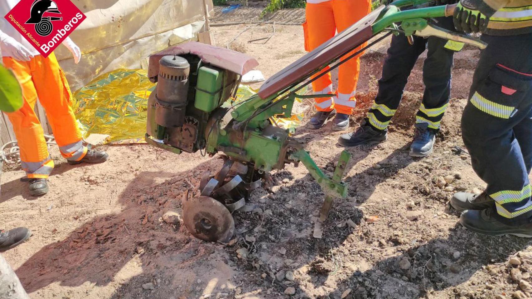 La mula mecánica, que se usa para las labores del campo, con la que ha fallecido el vecino de Torrevieja.