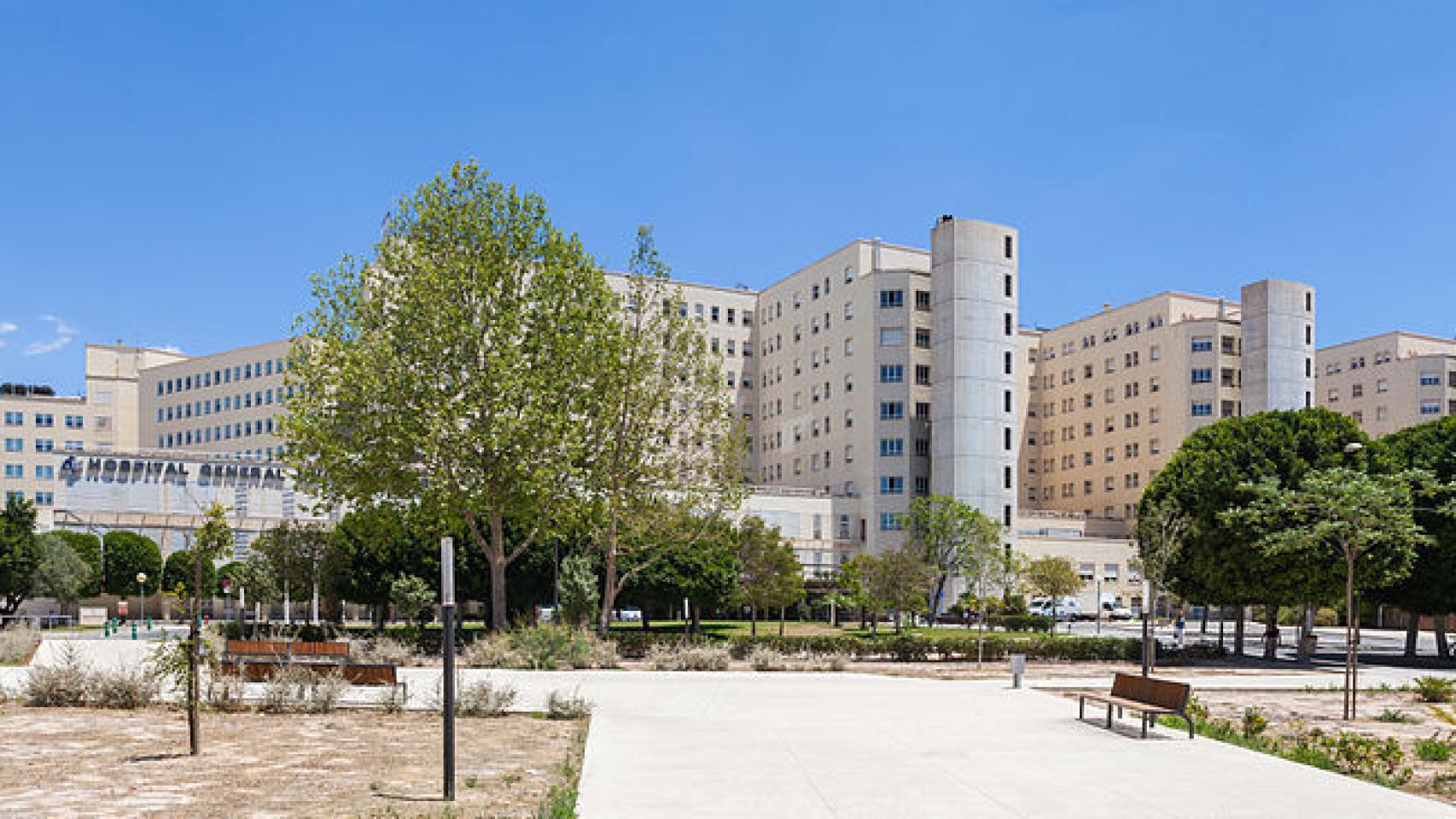 Dan el alta al joven de Alicante ingresado con miocarditis tras recibir la vacuna contra la Covid