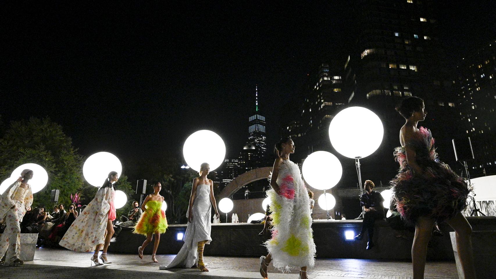 El desfile de Prabal Gurund durante la Semana de la Moda de Nueva York.