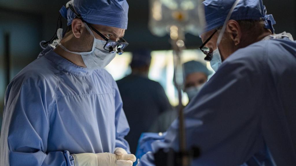 Fotograma de 'Dr. Death'.