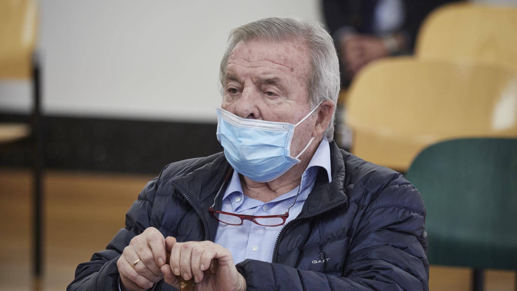 El expresidente del Club Atlético Osasuna Pachi Izco, el día de la reanudación de su juicio, en el Palacio de la Justicia de Pamplona