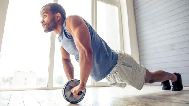 Incorpora una rueda abdominal en tu rutina de ejercicios: estas son las mejores