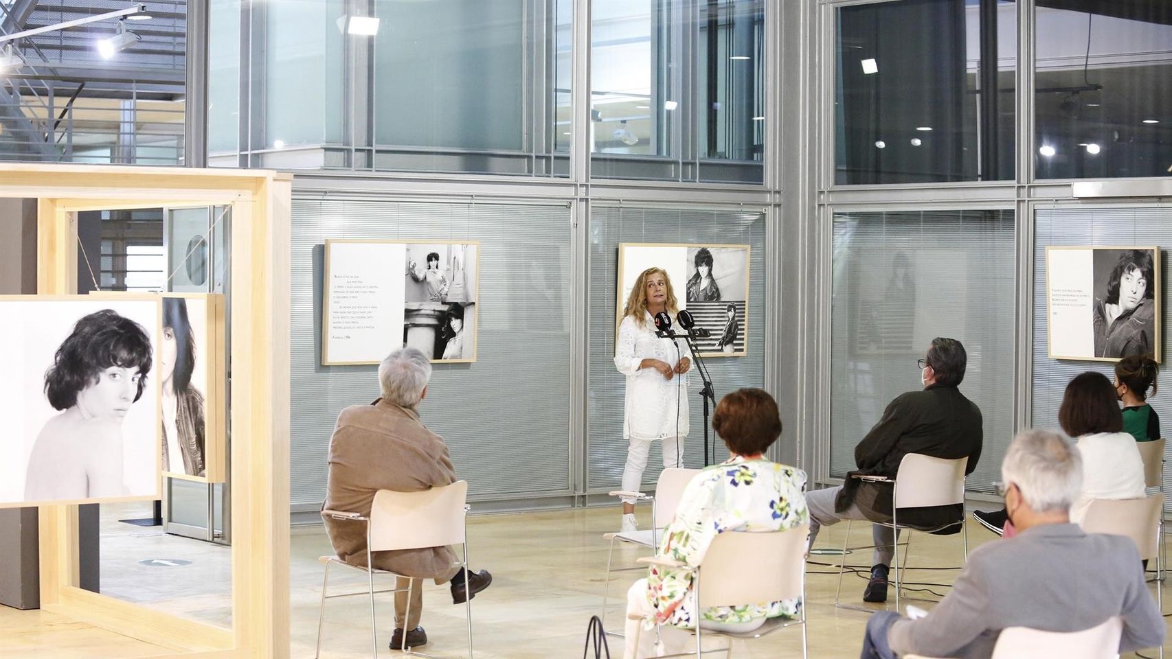 Exposición sobre Xela Arias