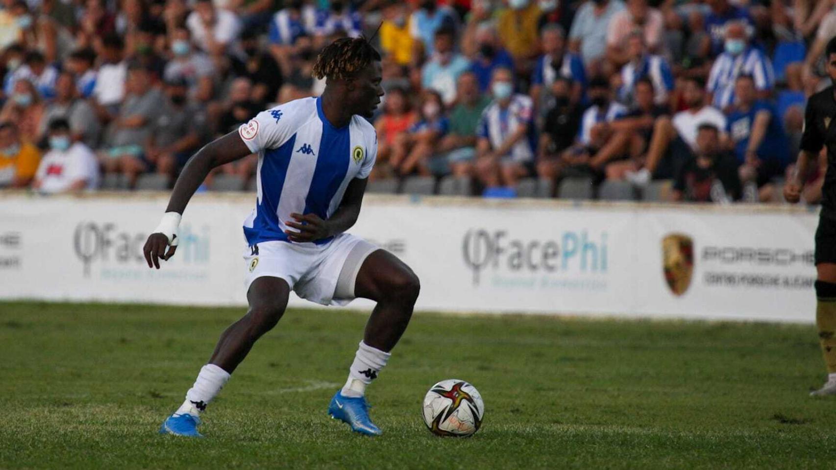 Federiko Bikoro, el jugador guineano proviene del Real Zaragoza.