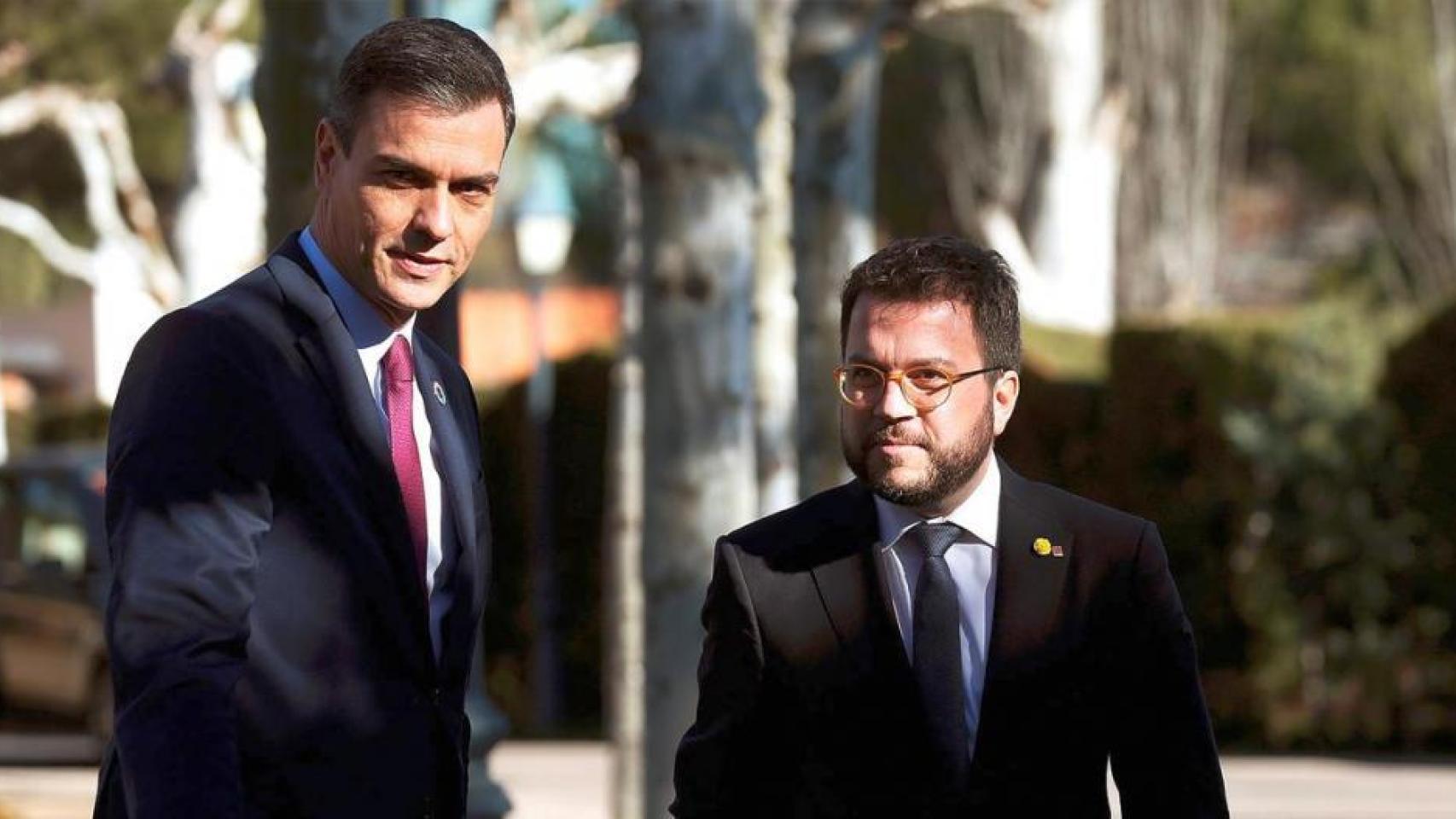 El presidente del Gobierno, Pedro Sánchez, y el presidente de la Generalitat, Pere Aragonès.