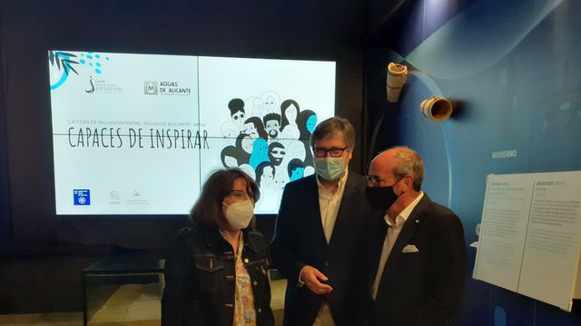 La presentación del nuevo programa se ha realizado en el Museo de Aguas de Alicante.